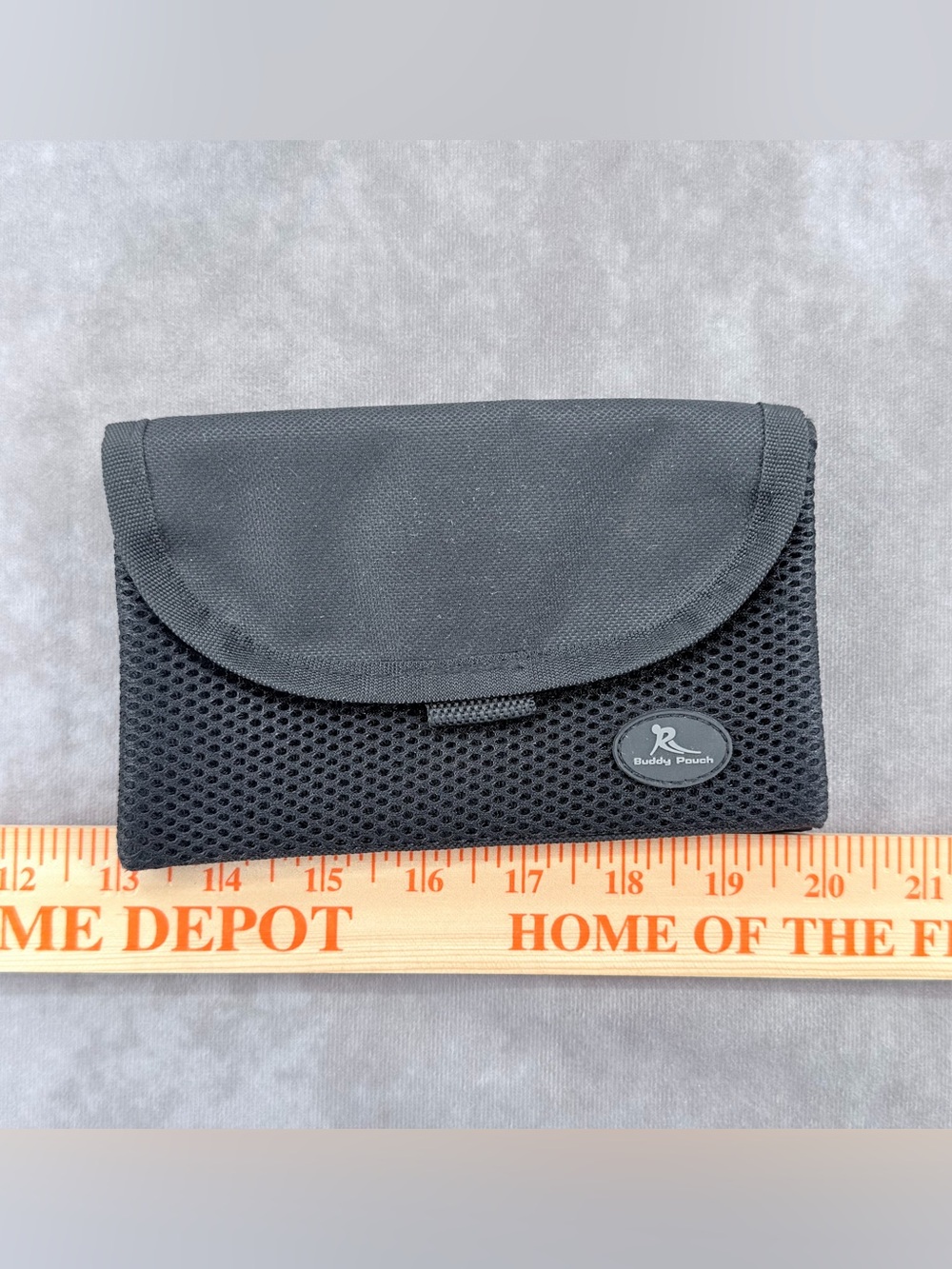Buddy pouch runners Black Mesh Travel Wallet - Compact Bag